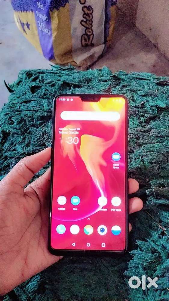 One plus 6 new kandishan koi problam nhi back glas chang
