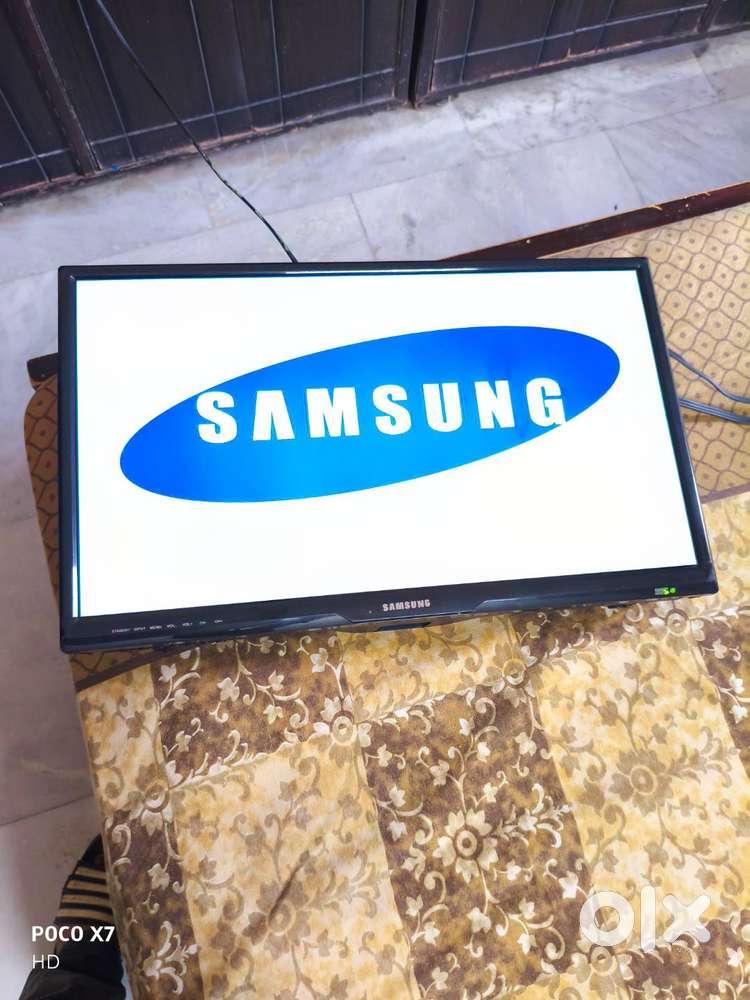 Samsung 24 inch Led Tv/Monitor with Usb HD Vga Port ar Throwaway Price