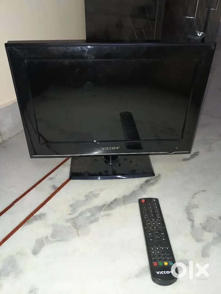 15 inch lcd with remote