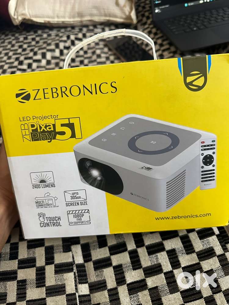Zebronics zeb pixaplay51 LED Projector for sale