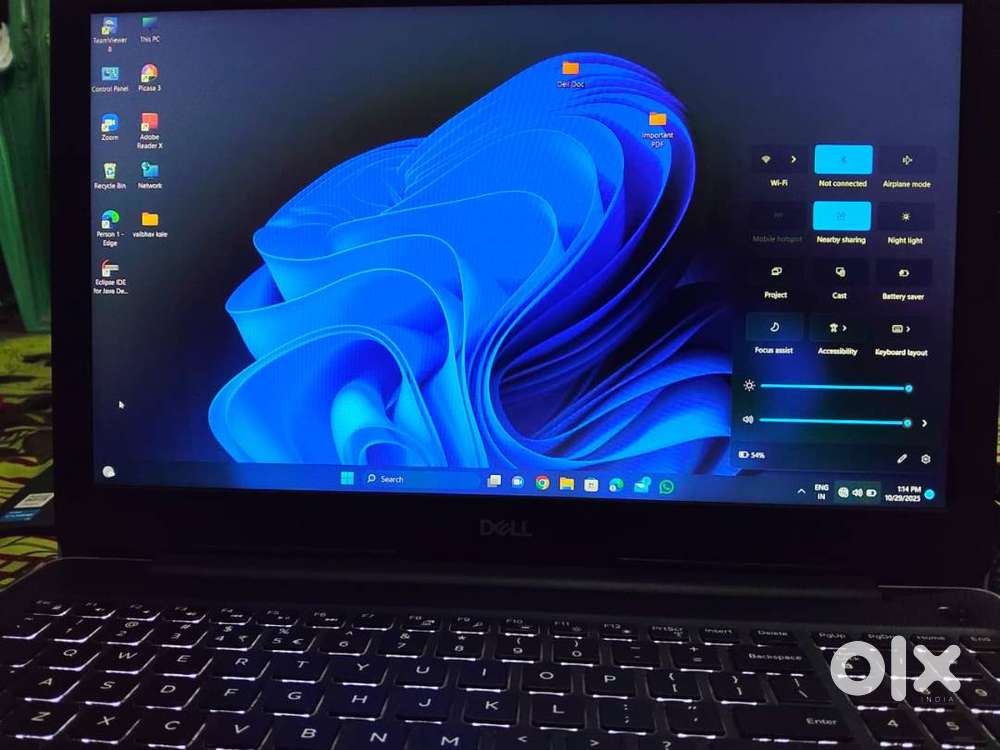 Dell Inspiron 15 3593  i5 10th Gen  8GB RAM  256GB SSD  15.6'' Dis