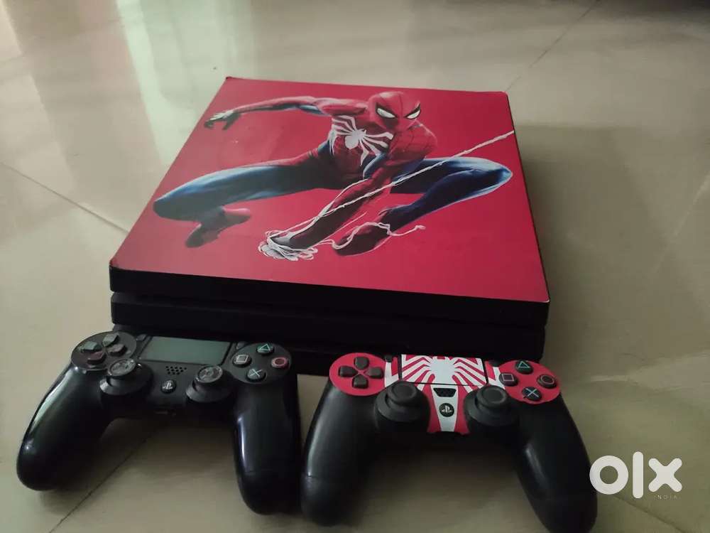 PS4 pro console