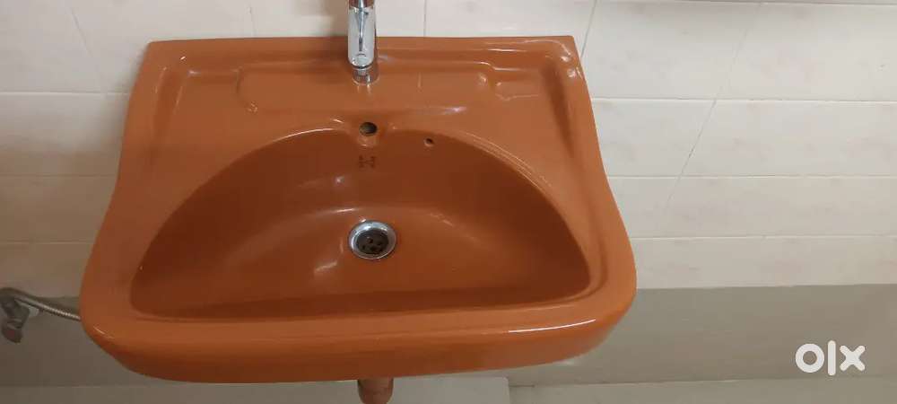 2 Water closet, 2 wash basin