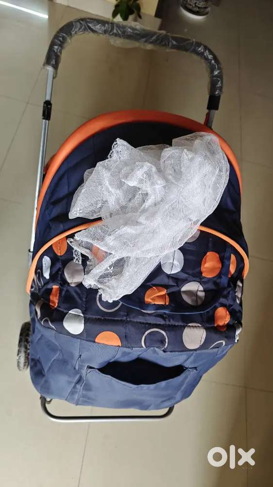 Baby Stroller Luvlap brand rarely used