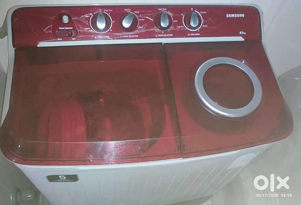 LG Semi-Auto Washing Machine - One year old (5-year warranty)