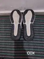 Shoe 10 No