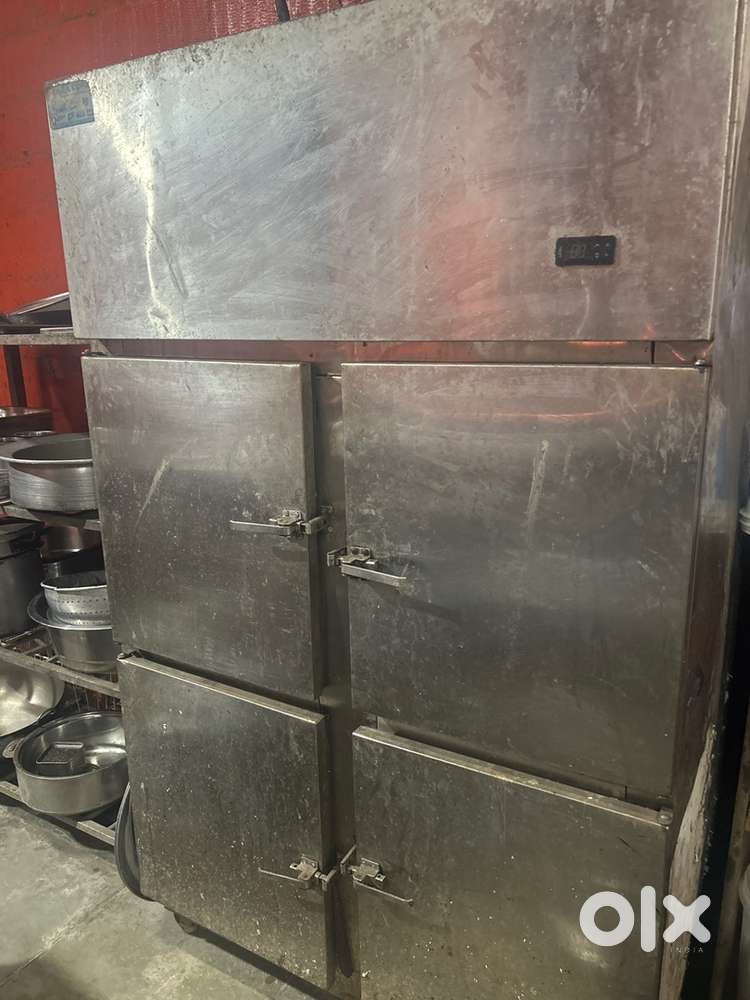 Four door chiller