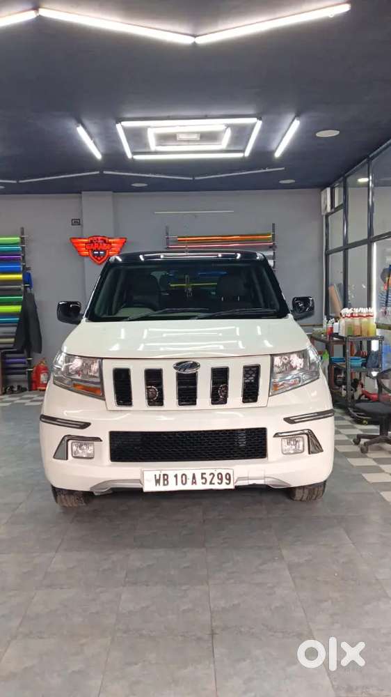 Tuv 300 plus P8 9 seat top model