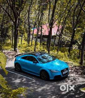 Miami Blue Audi TT