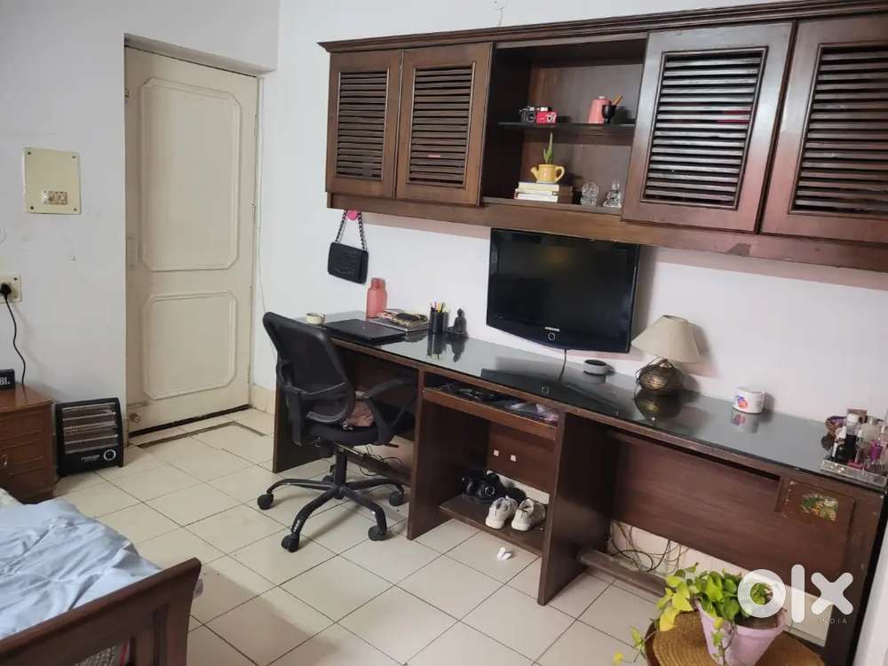 ROOM FOR GIRLS ONLY