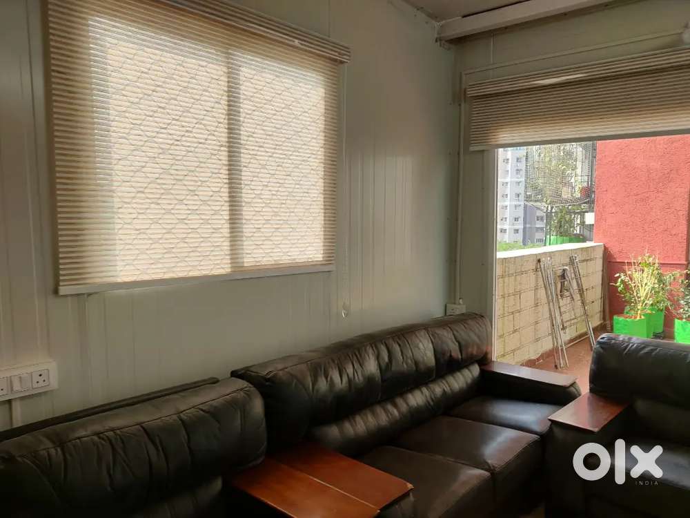 Sofa and center table in excellent condition