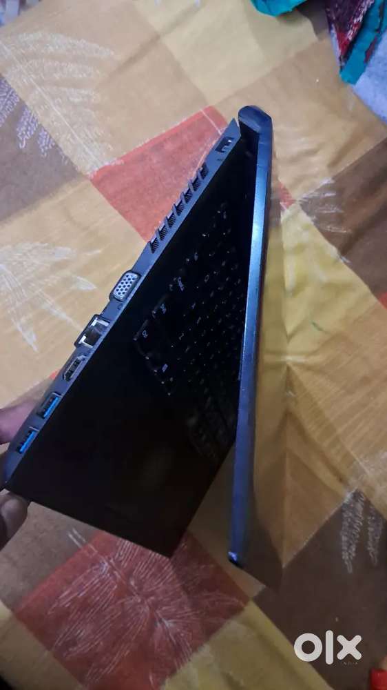 Lenovo i3-4th Gen laptop with WD 500 GB SSd 8GB RAM