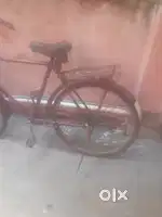 Cycle bechna hai bahot acha conditions hai bahot acha hai