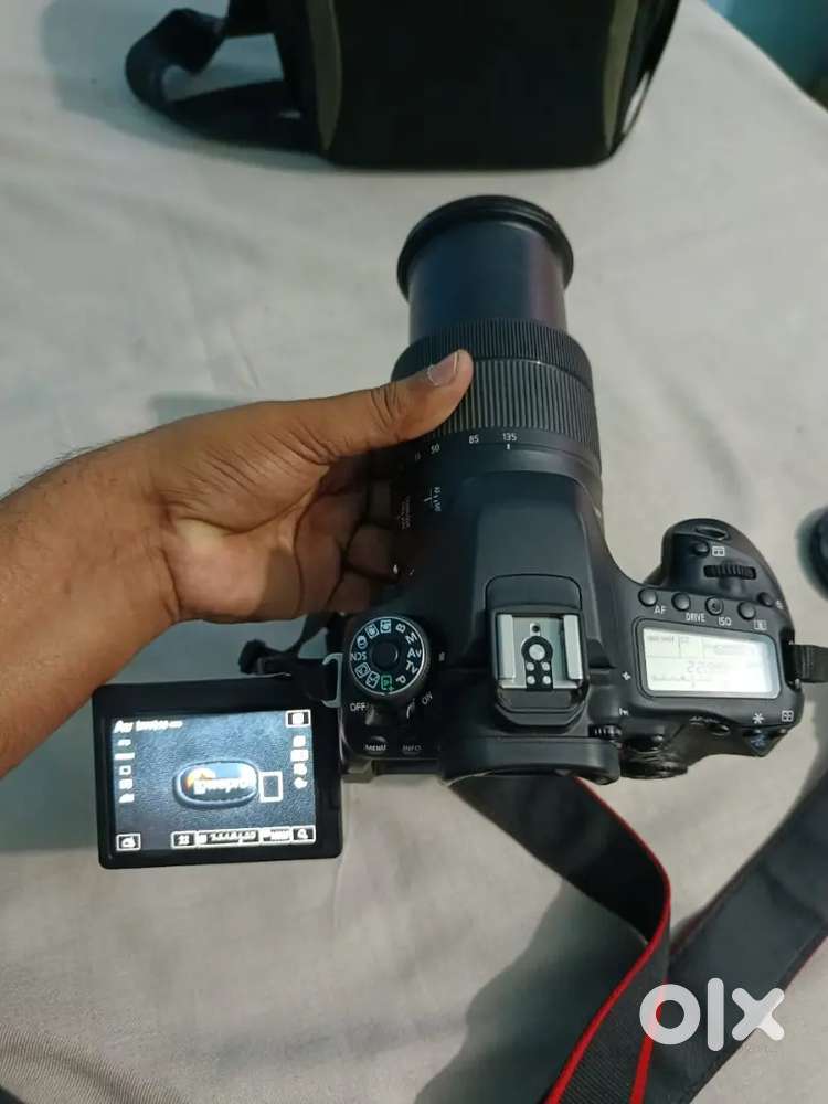 Canon camera 80D model with all kits