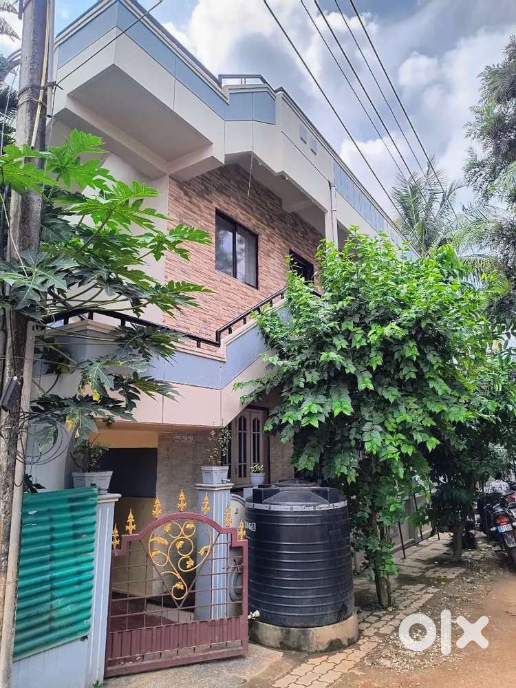 Newly constructed house ready to move only for Christian's family