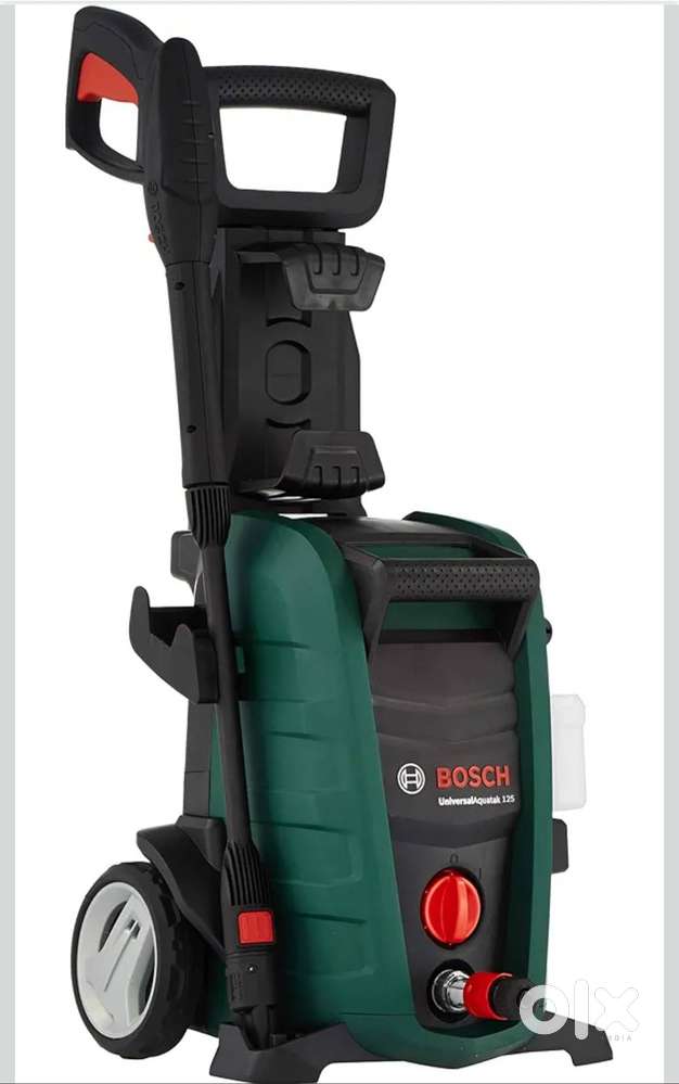 BOSCH Universal Aquatak 125 presure washer