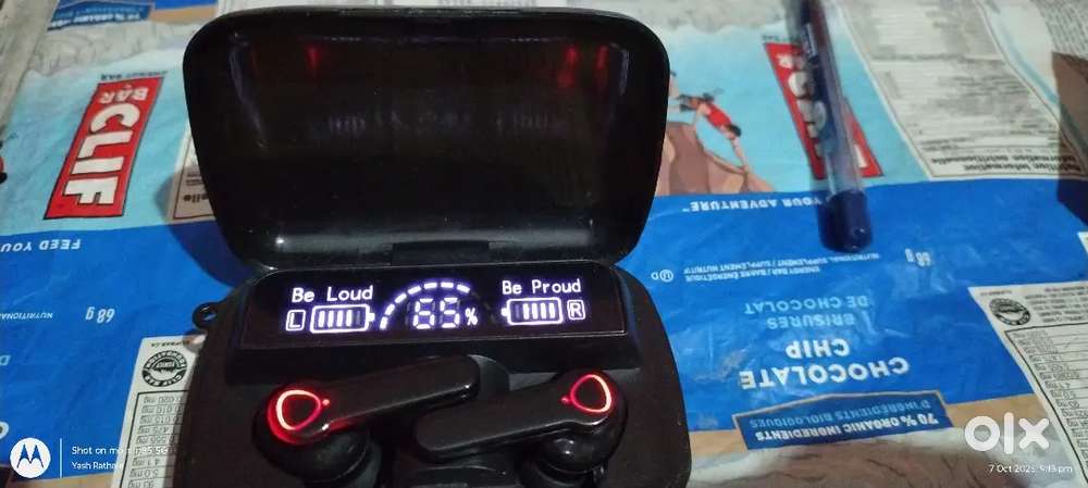 Earbuds wireless