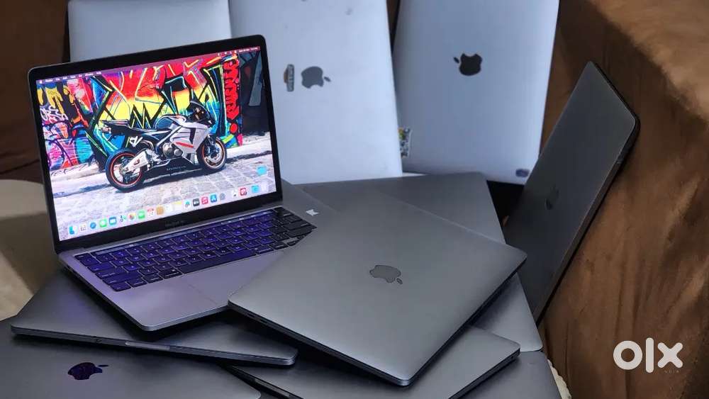 Apple Macbook Pro i5 16GB Ram 256gb Apple SSD Touchbar Touch ID