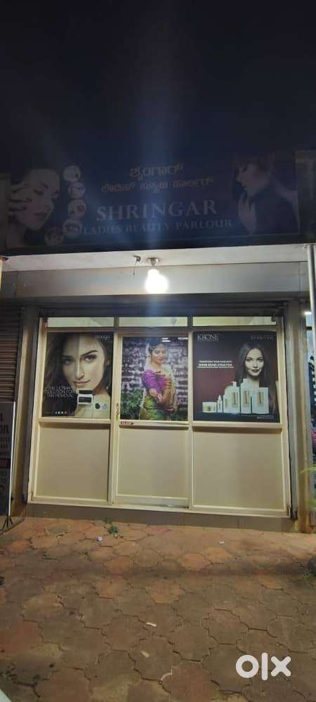 Beauty Parlour for rent/sale with setup at Kuthar Madani Nagar