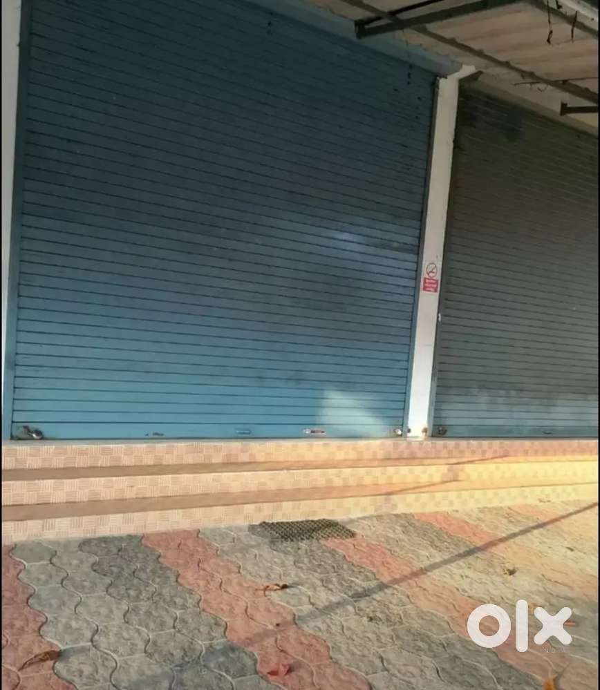 SHOP OFFICE SPACE FOR RENT