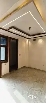 2bhk specious flat near vikas puri