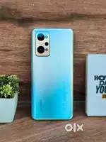 Realme GT Neo 2 5G – Gaming Beast in Display Fingerprint one hand use