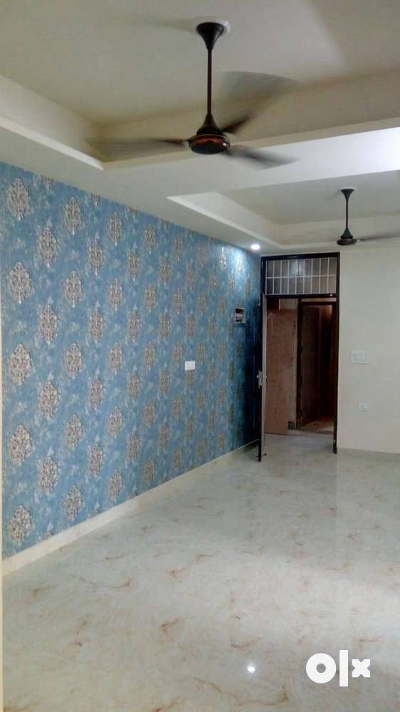 Sun facing # 2 Bhk # With fancy lights and fans # Sec 20 Noida Ext.