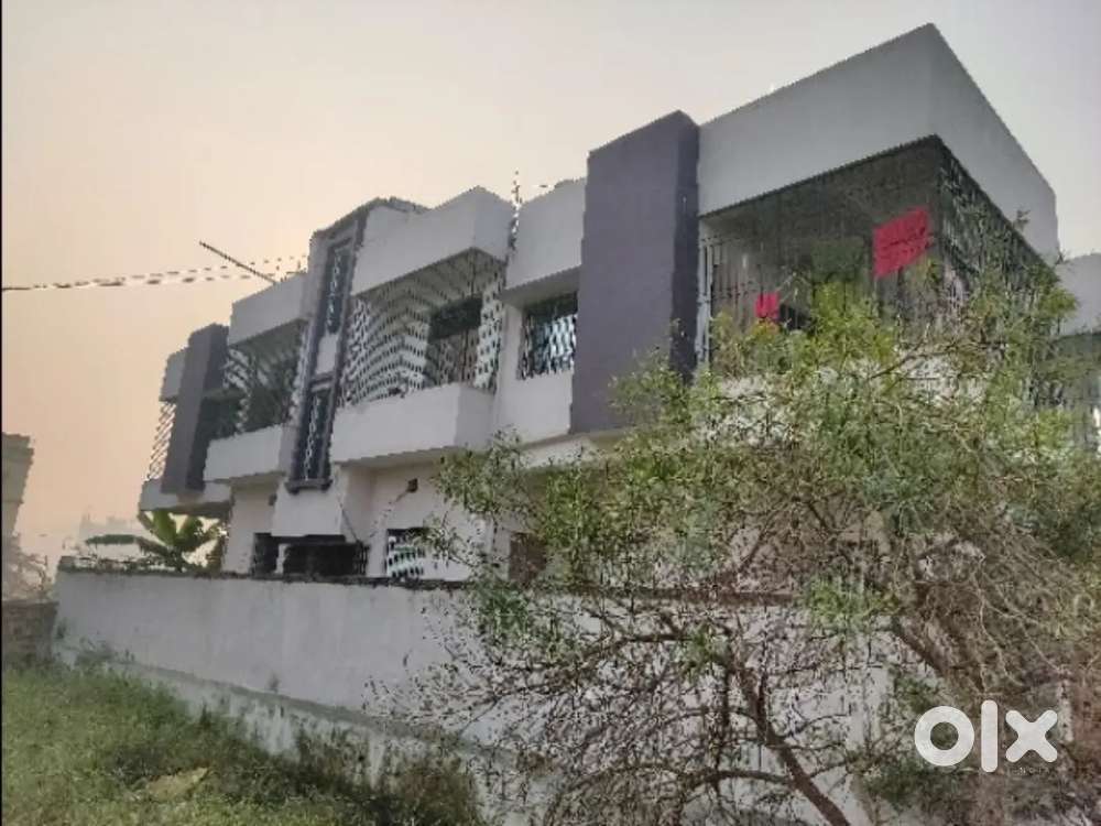 A Two BHK flat is available at Jakariyapur near zero mile patna