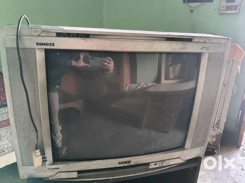 Old Television colour