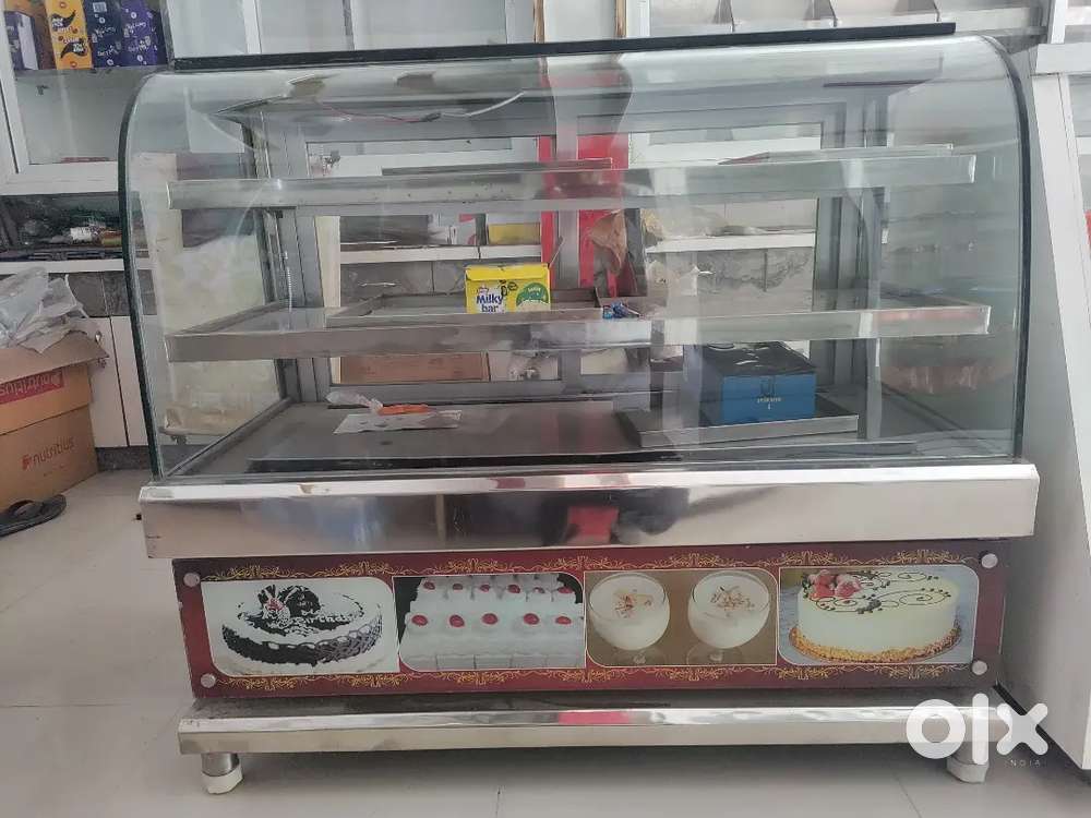 Cake Fridge Counter