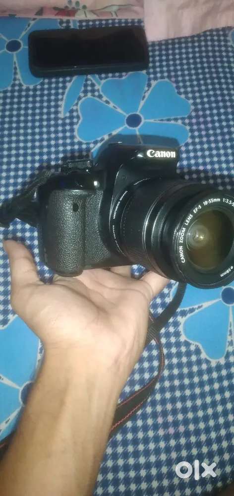 Lowest Price 700D DSLR Camera With 18/55 lens and charger