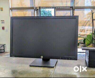 HP 22 INCH LED QUANTITY AVAILABLE ONLY RS 3500