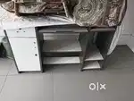 Computer table