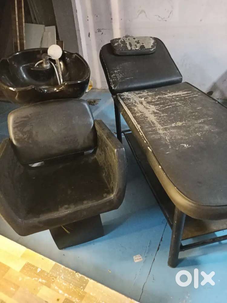 Sallon Chair with massage Bed