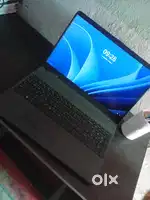 HP laptop . BEST LOOK