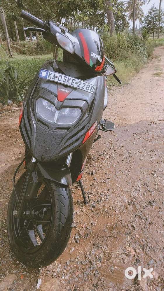 Aprilia SR150