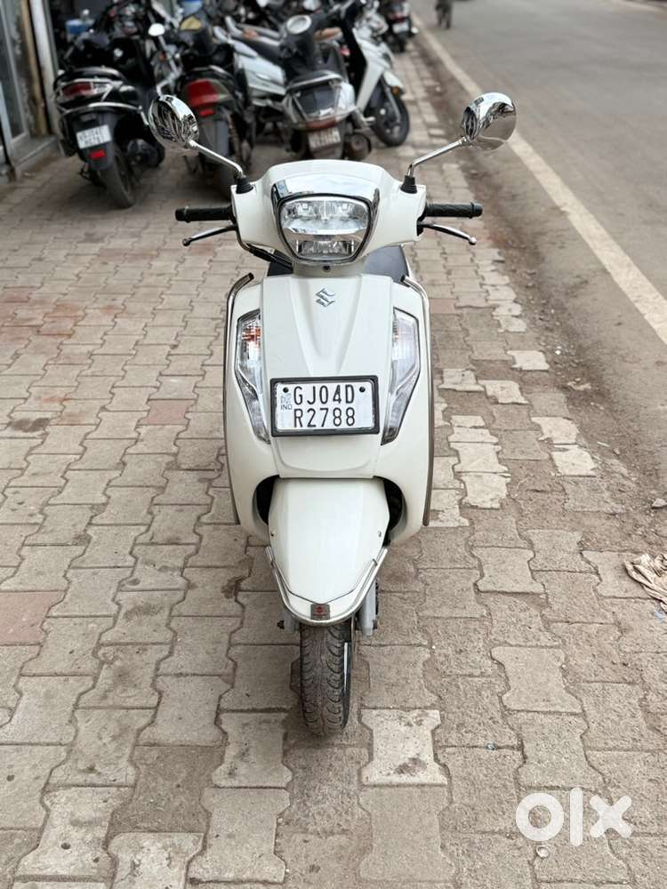 Suzuki Access 2021 (9999 ભરીને બાકીની લોન ભાવનગરના ડોકયુમેનટ પર)