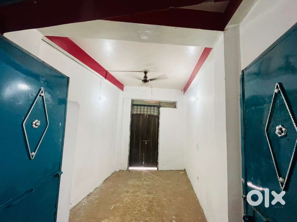 Main road shop 1st and 2nd floor