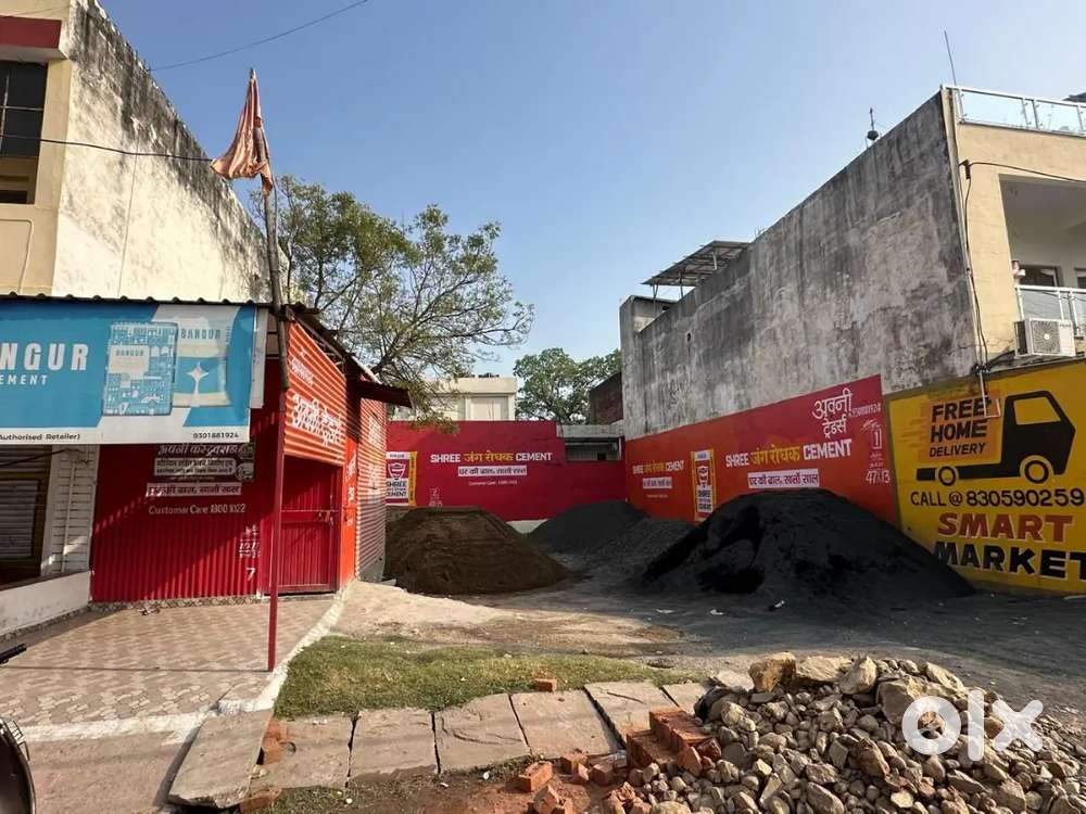 2400 sq feet main road facing plot for rent