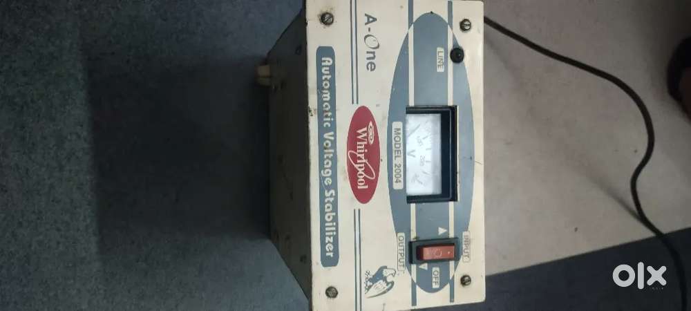 Automatic voltage stabilizer