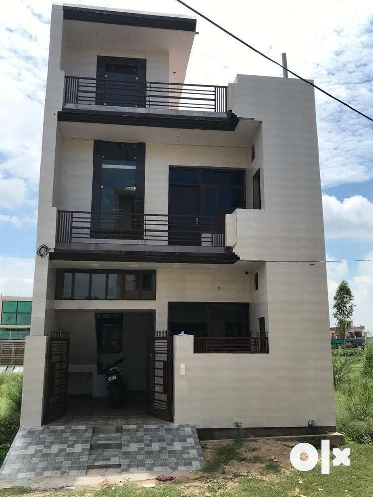 2 storey Apartment for sale
