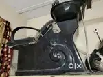 Saloon or parlour shampoo chair