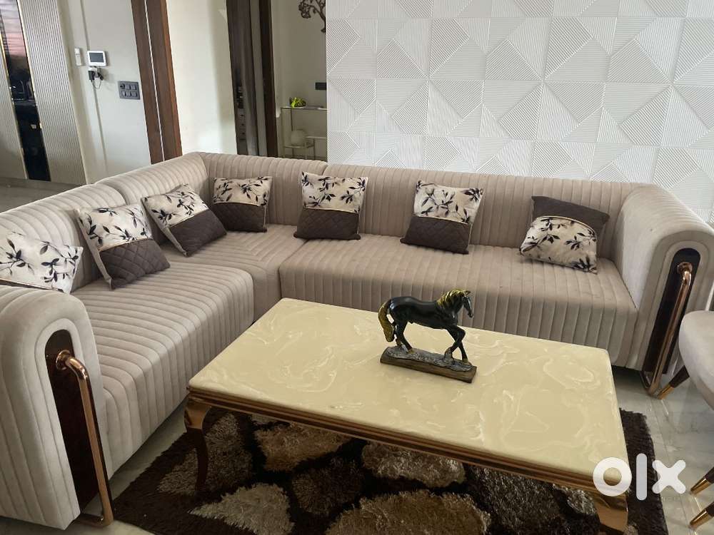 Sofa, 2 chair and one centre table
