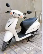 good condition single handed driving