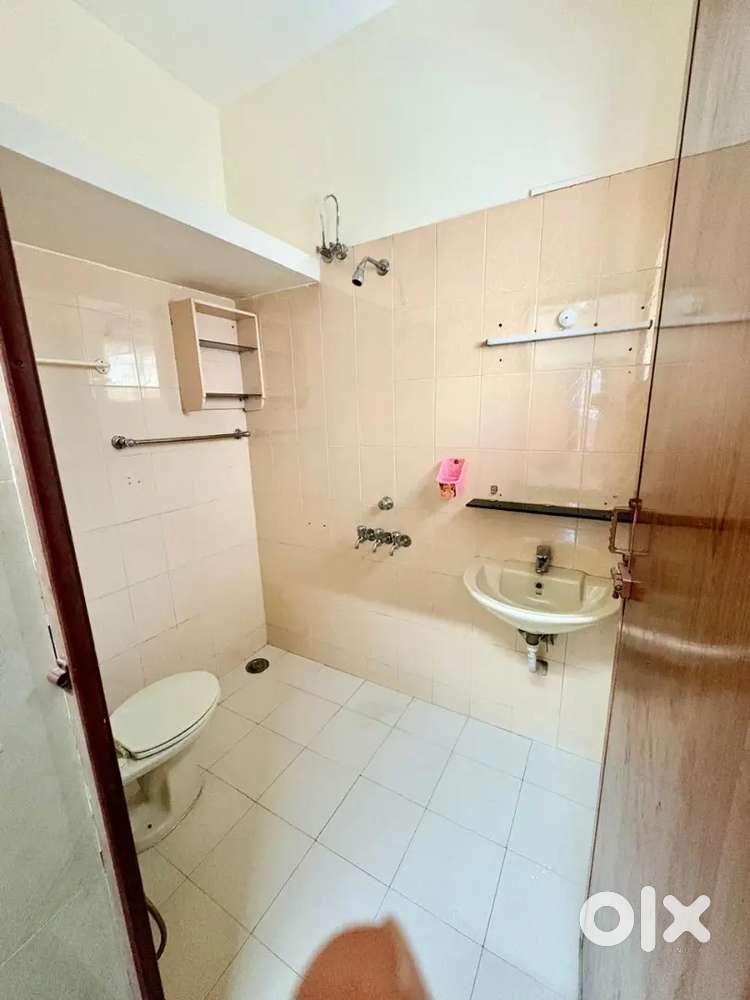 Medicalcollage  3 bhk ground floor for rent.