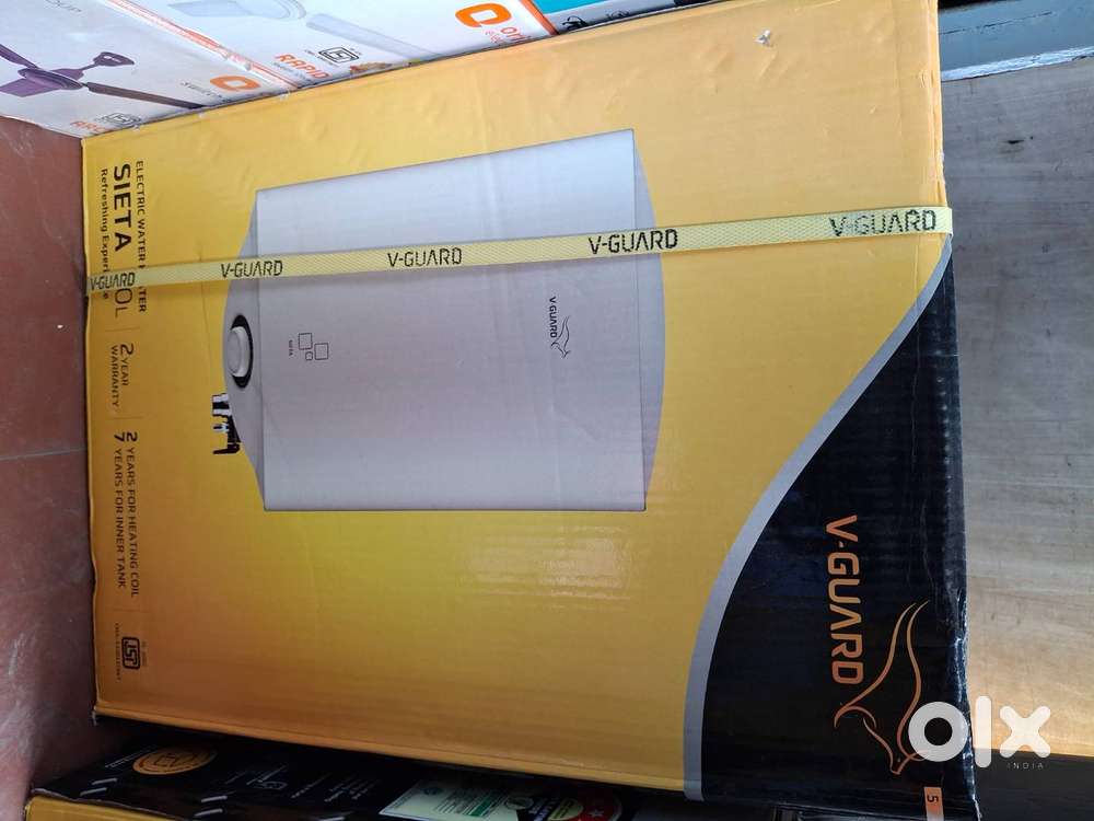 Sanitary wear and kitchen appliance