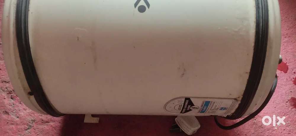 Bajaj 15 litre water geyser for sale working condition