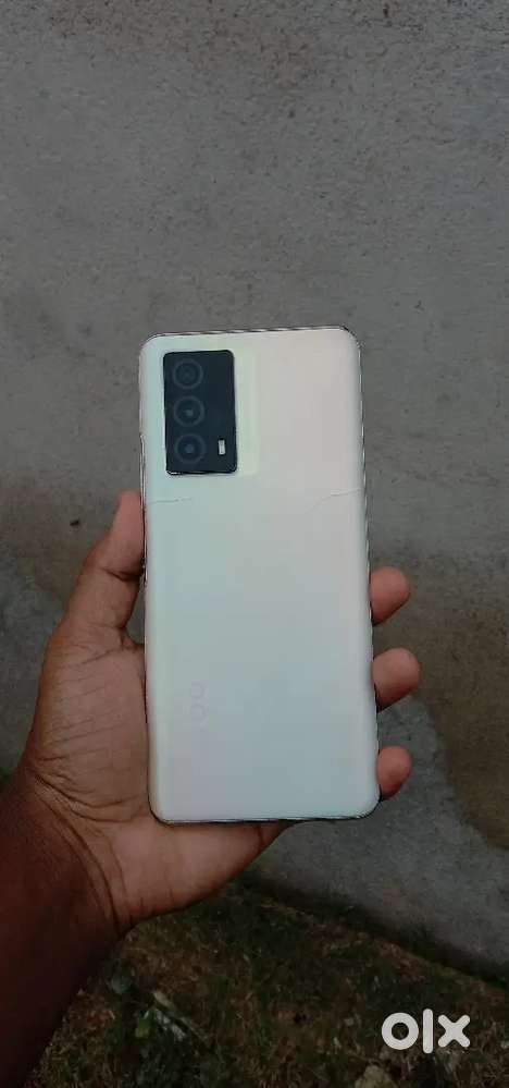 I want to sell my phone IQOO Z5 5g