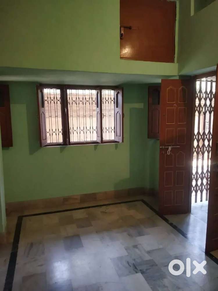 2 ROOM 1 KITCHEN & 1 BATHROOM FOR VEGETARIAN FAMILY & GIRL STUDENT