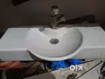 वाशवेसिन नल सहित